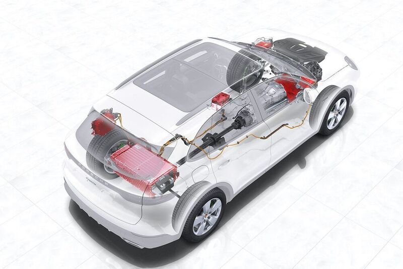 Für rund 12.000 Euro Aufpreis gegenüber dem Cayenne mit konventionellem Ottomotor bekommt der Kunde rund 330 Kilogramm elektrische Antriebstechnik. (Porsche)