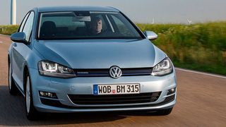 Aus unseren Testfahrten mit diversen Golf-Modellen empfiehlt sich – allen Diskussionen zum Trotz – ein Diesel als „Rightsizing Car“. (Foto: Volkswagen)