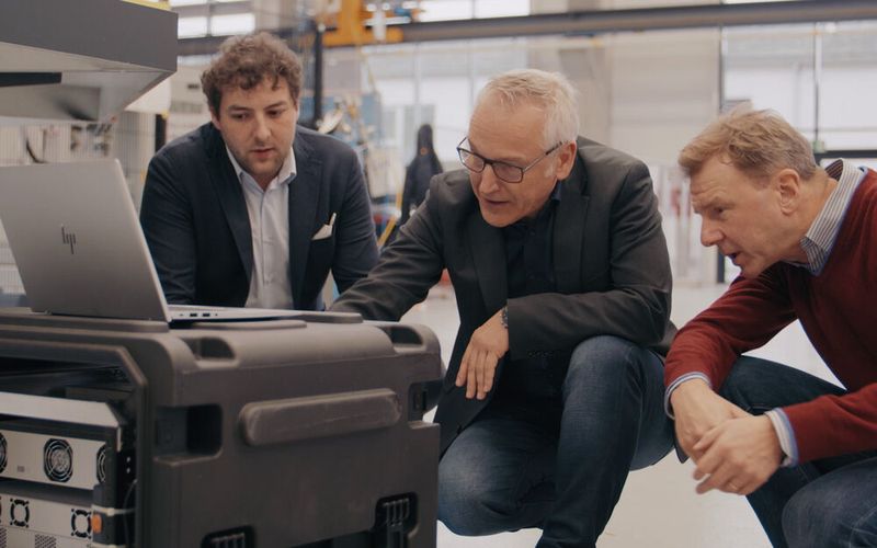 Die Kooperation zwischen dem schwedischen Mobilfunknetz-Ausrüster Ericsson und dem Automatisierungsspezialisten Grenzebach hat bereits zu einem konkreten 5G-Projekt in Sachen autonome Logistik geführt. Und zwar bei einem leider nicht näher genannten OEM. (Bild: Grenzebach)