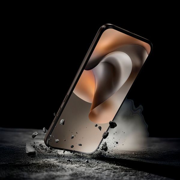 Das Moto g67 verfügt über ein 6,78 Zoll großes AMOLED-Display, das mit Corning Gorilla Glass 7i geschützt ist. (Bild: Motorola)