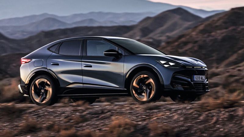 Der Cupra Tavascan ist 4,64 Meter lang, 1,86 Meter breit und 1,60 Meter hoch. (Bild: Seat)