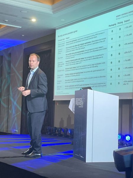 Über den wichtigen Punkt Pricing sprach Dr. Gunnar Classen (Simon - Kucher & Partners) als absoluter Fachmann und zeigte Wege zur besseren Monetarisierung auf.  (Bild: Vogel IT-Medien GmbH)