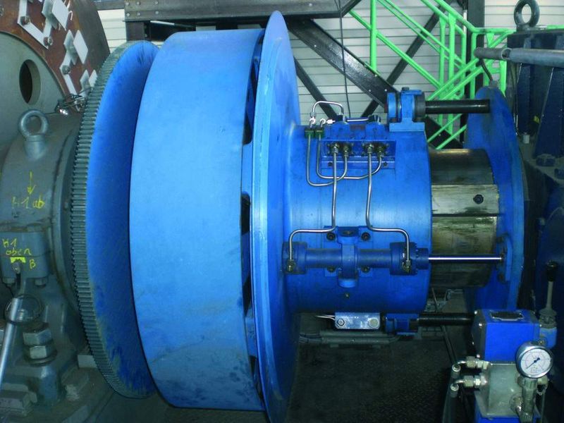 Montiertes Schwergewicht: Die 5,2 t schwere Kupplung Multi Mont Gigant 100 000. Bilder: Reich-Kupplungen (Archiv: Vogel Business Media)