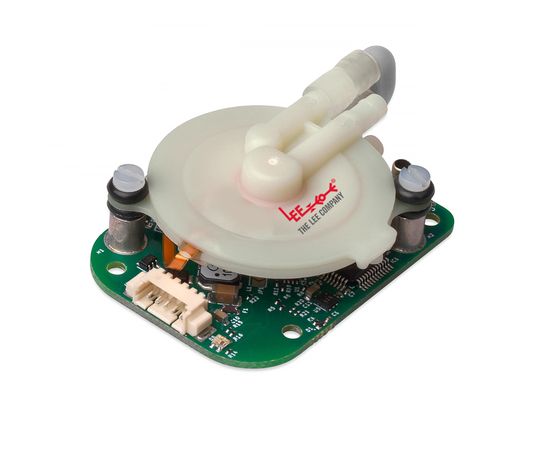 Das Smart-Pump-Modul der Disc Pump kombiniert die Pumpe mit Antriebselektronik und Drucksensorik.(Bild:  LEE Hydraulische Miniaturkomponenten GmbH)