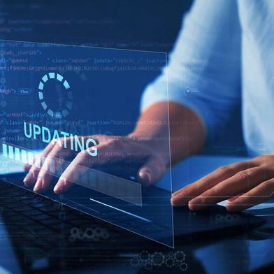 Synology hat für DSM 7.2.1, 7.2.2, 7.3.2 und 7.4 acht Schwachstellen behoben, darunter zwei ohne Anmeldung ausnutzbare CVSS-9.8-Sicherheitslücken in der SCGI-Komponente und der  Anmeldelogik. (Bild: Miha Creative - stock.adobe.com)