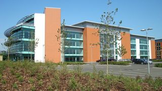 Headquarter von Aesica im englischen Newcastle upon Tyne. Für das britische Unternehmen ist die Übernahme der UCB-Standorte die erste Akquisition außerhalb Großbritanniens.  (Bild: Aesica)