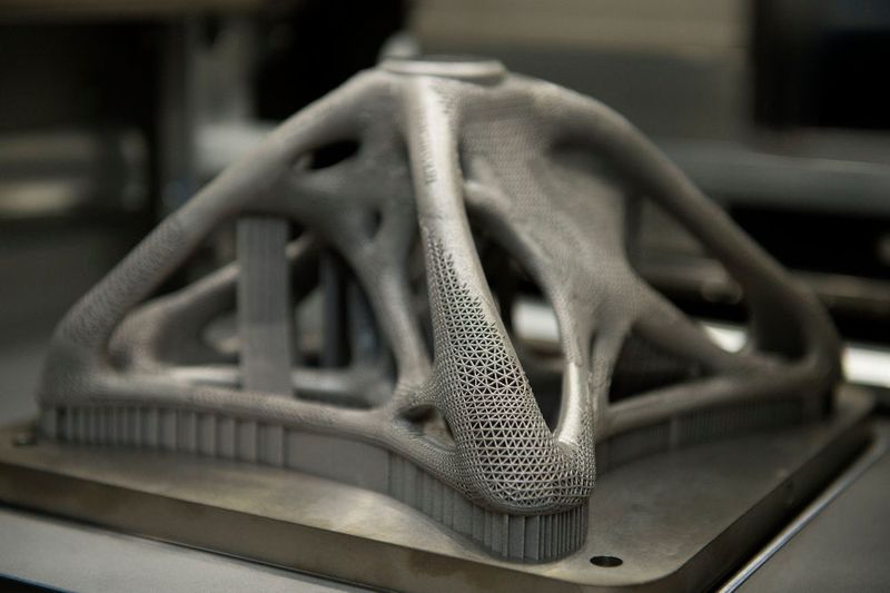 Garant für gute Geschäfte, Schaufenster für den internationalen Markt, Taktgeber für die Zukunft der Produktion – so beschreiben die Aussteller die EMO Hannover 2017. (VDW)