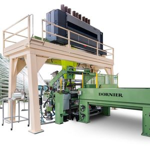 2024 wurde die erste serienmäßige Dornier Tritos PP 3D-Webmaschine nach Jahren aufwendiger Zertifizierungs- und Zulassungsverfahren an die Luftfahrtindustrie ausgeliefert.(Bild:  Dornier)