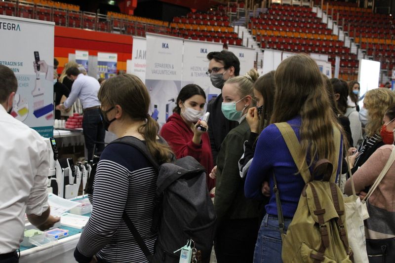 Weitere Impressionen der LAB-SUPPLY Münster 2020.  Alle Infos zu den LAB-SUPPLY-Messen – Termine, Vortragsprogramm und Ausstellerliste – finden Sie unter www.lab-supply.info. (LABORPRAXIS, C. Lüttmann)