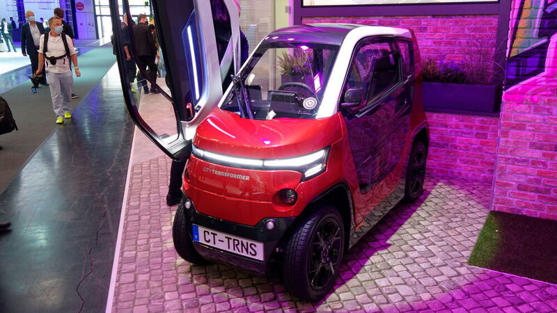 Das israelische Elektroauto-Start-up City Transformer zeigt die seriennahe Version eines ultrakompakten E-Autos. (Wehner)
