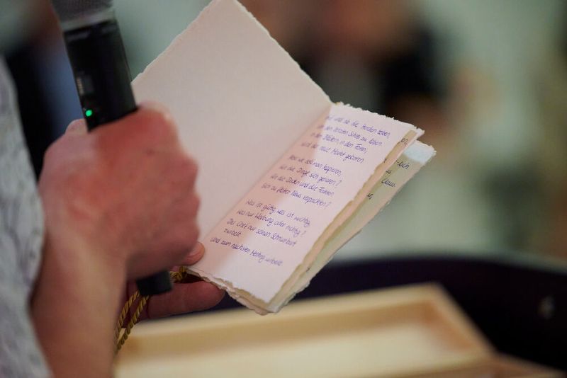 Impressionen vom ELEKTRONIKPRAXIS Frühlingsfest 2023 im Ketterer Kunst mit der Verabschiedung von Johann Wiesböck.  (Bild: © EYE AM CHRIS)