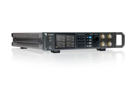 Die Serie SSG6M80A bietet je Model zwei oder vier Kanäle mit Frequenzen bis 13,6 oder 20 GHz. (Bild:  Siglent)