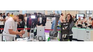 Auf der Sonderschau Digitale Transformation zeigen mehrere Unternehmen ihre Lösungen für zukünftige Laborarbeit (Bild der Sonderschau auf der Analytica 2022). (Bild: Smartlab Solutions)