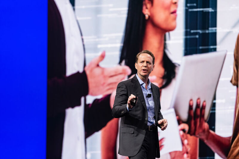 In seiner Keynote auf der Synergy präsentierte David Henshall, CEO von Citrix, die neue Produktstrategie des Unternehmens. (Citrix)