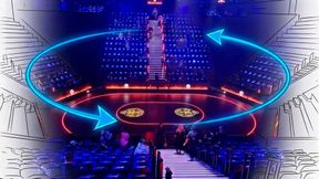 Für «The Hunger Games: On Stage» tragen und bewegen Antriebssysteme mit Stöber Kegelradgetrieben Tribünenblöcke mit einer dynamischen Last von bis zu 26 Tonnen – Platz für bis zu 112 Zuschauer pro Block. (Bild: Stöber)