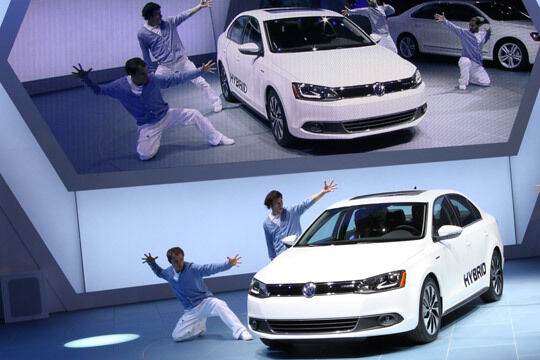 Großer Auftritt: VW stellt den Jetta mit Hybridantrieb vor. (NAIAS)