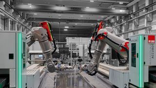 Fill entwickelte für die zerstörungsfreie Prüfung von GFK-Bauteilen ein Anlagenkonzept mit den als sehr präzise geltenden Accubot-Robotern, die sowohl einzeln als auch auf parallel verlaufenden Linearachsen gemeinsam arbeiten können. Das dazu nötige THz-Spektrometer sitzt dabei auf einem Flexchange-Schnellkupplungsflansch. (Bild: Fill Maschinenbau)