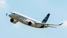 Dem europäischen Flugzeughersteller Airbus könnte in Kürze ein Großauftrag ins Haus flattern. Kunde ist laut Kennern der Szene Air Asia. Es gehe um mindestens 100 Maschinen des Airbus-Typs A220 (im Bild) ... (Bild: Airbus)