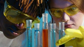 Im Jahr 2023 begannen 8248 Anfänger einen Chemiestudiengang, was einem Anstieg von 1,4 % gegenüber 2022 entspricht. (Bild: frei lizenziert)