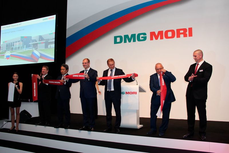 Ribbon cutting ceremony beim Grand Opening von DMG Mori Ulyanovsk. (Bild: Kroh)