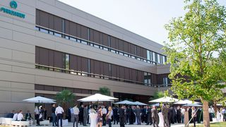 Marquardt hat über 30 Millionen Euro in sein neues Entwicklungs- und Innovationszentrum am Stammsitz in Rietheim-Weilheim investiert.  (Marquardt)