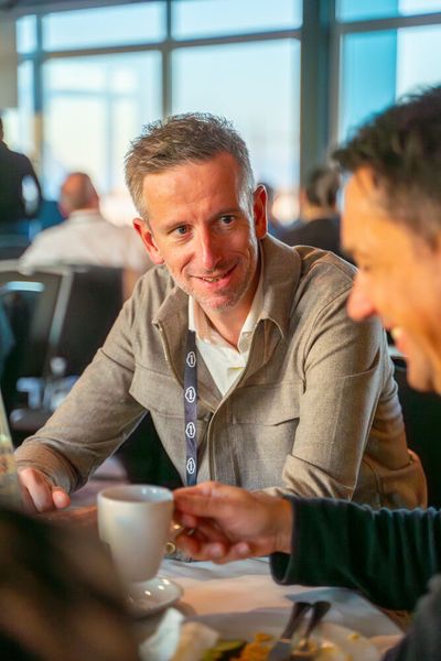 Auch Harald Nuij (CEO, Pax8 EMEA) mischte sich beim IAMCP-Frühstück unter die Gäste. (Bild: Pax8)