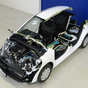 (PSA Peugeot Citroën)