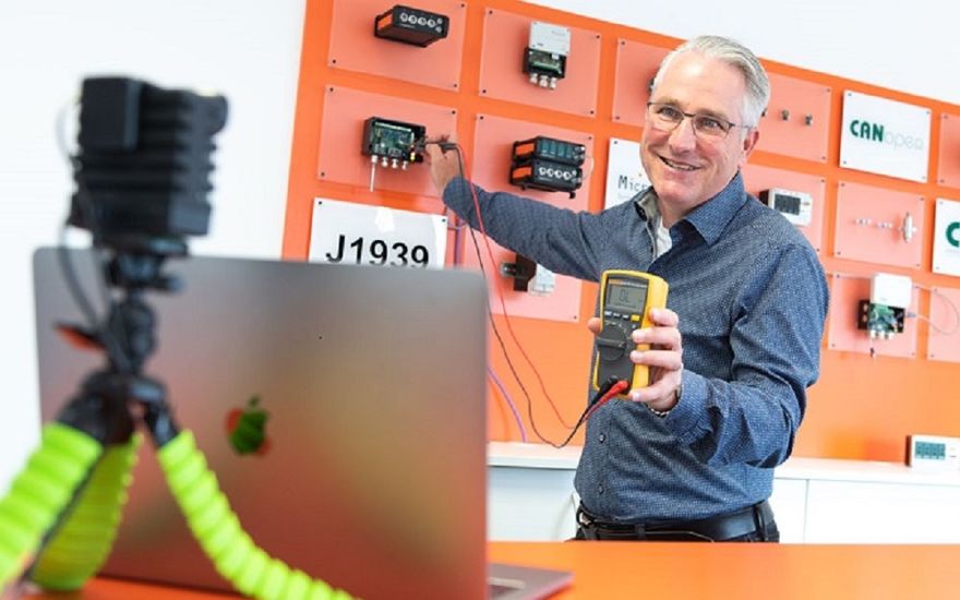 krahl-webinare-2021 (MicroControl GmbH & Co. KG)