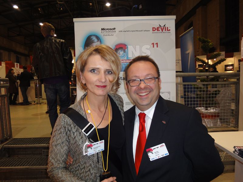 Nicole Hofmeister und Ralf Klar, Devil, freuen sich, dass die Messe so erfolgreich ist. (Archiv: Vogel Business Media)