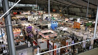 Insgesamt 35 647 Fachbesucher strömten durch die fünf Motek-Messehallen. (Bild: P. E. Schall GmbH)