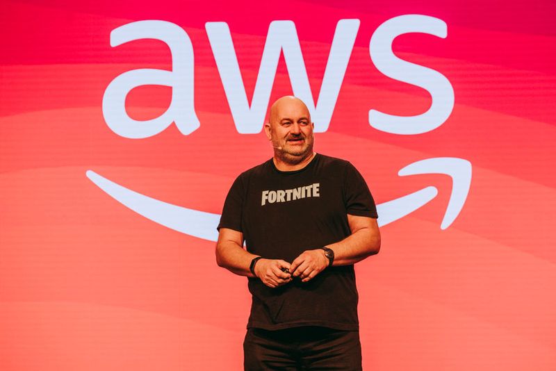 Dr. Werner Vogels, CTO bei Amazon, führte das Publikum durch die jüngsten Neuheiten bei Amazon Web Services. (© Amazon)