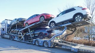 Im Gesamtjahr 2025 wurden in Europa mehr Neuwagen ausgeliefert als im Jahr zuvor. Doch die Stimmung ist nur verhalten positiv. (Bild: Grimm – VCG)