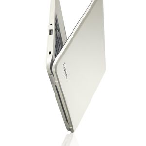 Das Einsteiger-Notebook Satellite-CL-10-B-100 hat einen Intel-Celeron-N2840 mit Intel-Burst-Technologie-2.0 als Prozessor.