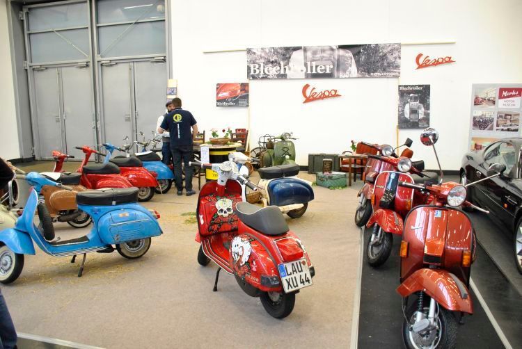 Die gute alte Vespa verfügt über einen stattlichen Fankreis – verständlich. (Dominsky)