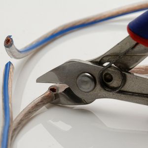 Platz 6 mit 30%: Gezielte Sabotage von Produktions- und Betriebsabläufen z.B. durch Wettbewerber.Weitere interessante Beiträge zum Cyber-Sicherheit:  - Darum sind Industrieanlagen ein leichtes Ziel für Cyber-Attacken   - Wie Anlagenbetreiber automatisierte Sicherheitseinrichtungen schützen   - Pharmabranche entwickelt eigenen Standard für Cyber-Sicherheit   - Mit diesen Maßnahmen gelingt ein effektiver Schutz vor Cyber-Attacken     - Whitepaper: Wie Sie Prozessanlagen effektiv vor Cyber-Attacken bewahren(Bild: Pixabay/gemeinfrei)