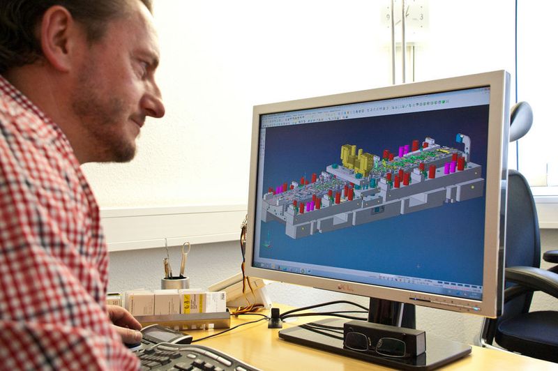 Zum Erfolg Straka Werkzeugbau aus Wuppertal trägt die hoch entwickelte CAD- und CAM-Infrastruktur mit der Software Visi von Mecadat bei.  (Mecadat)