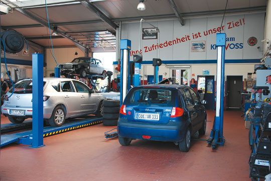 Der Leitspruch des Unternehmens ist auch in der Werkstatt zu lesen: „Ihre Zufriedenheit ist unser Ziel.“ (Archiv: Vogel Business Media)
