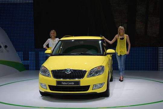 Skoda stellt die neue Kombi-Variante von Fabia vor. Äußerlich fallen die vorderen Stoßfänger mit integrierten Nebelscheinwerfern ins Auge. (Archiv: Vogel Business Media)