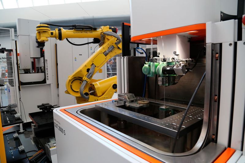 Flexible Automationslösungen standen im Mittelpunkt an den Solution Days 2016 bei GF Machining Solutions in Losone. (Anne Richter, SMM)