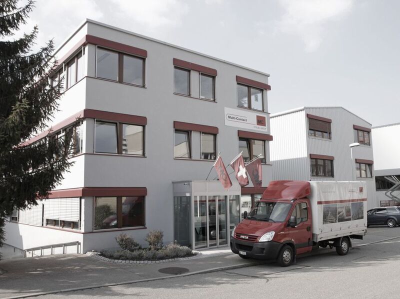 2002: Elektrische Steckverbinder – Übernahme von Multi-Contact mit Sitz in Allschwil/ Basel (Schweiz), heute Stäubli Electrical Connectors.  (Stäubli )