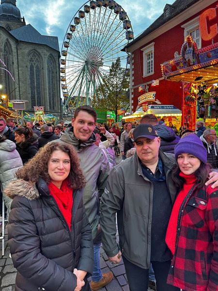 Das Western Digital Team auf dem Weg zum Riesenrad. (Bild: Vogel IT-Medien)
