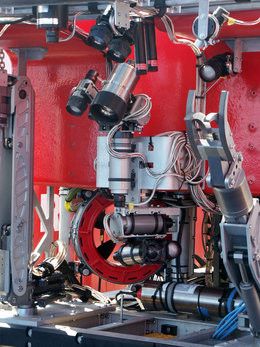 Auf diesem Bild sieht man Augen und Arme des QUEST (Bild: MARUM − Zentrum für Marine Umweltwissenschaften, Universität Bremen)