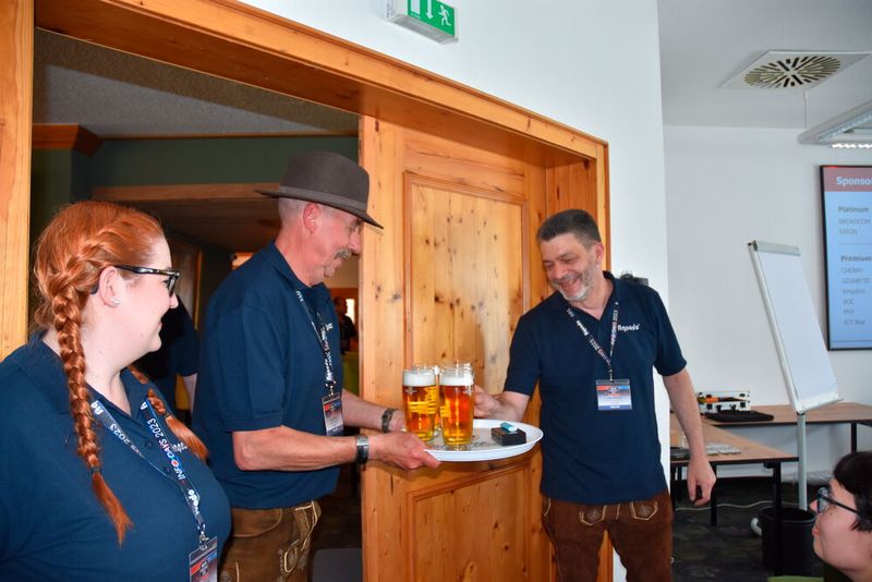 Bei diesen Temperaturen wurde immer auf den Flüssigkeitshaushalt geachtet. (Bild: Aquado)