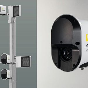 Ausgewählte Industriekameras mit maßgeschneiderten Beleuchtungslösungen und KI erfassen Fahrgäste.(Bild:  Adigo Mechatronics)