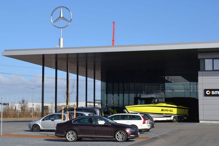 Waren zur Einweihung nur geladene Gäste anwesend, können am 28./29. März alle Interessenten zum Tag der offenen Tür die neue Niederlassung in Augenschein nehmen. (Foto: Michel)