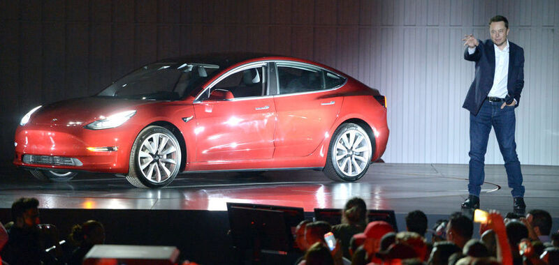 Tesla senkte die Preise für sein Model 3.