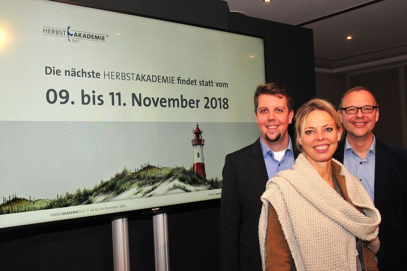Peter Widereck, Maria Scharrenberg und Martin Seydell vom Landesverband Schleswig-Holstein freuen sich bereits auf die Herbstakademie 2018. (Zietz / »kfz-betrieb«)