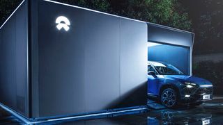 NIO wurde im November 2014 gegründet und beschäftigt mittlerweile über 9.000 Mitarbeiter weltweit. Im Bild: Das siebensitzigen E-SUV ES8. (NIO Deutschland)