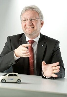 Volker Blandow, Global Head of E-Mobility, TÜV SÜD: „Die aktuellen Elektroautos waren nie für den Massenmarkt gedacht, während sich die Autos der kommenden Generation in vielen Anwendungen erstmals rechnen.“ (Bild: TÜV SÜD)