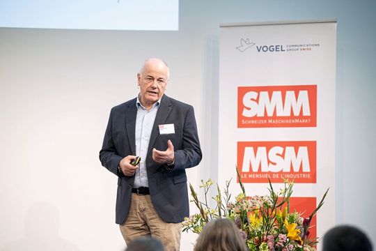 Stephan Schüpbach, CEO der Quinx AG: «Die Produktion von morgen wird nicht durch einzelne Maschinen gewonnen, sondern durch die Intelligenz ihrer Vernetzung.»(Bild:  Thomas Entzeroth)